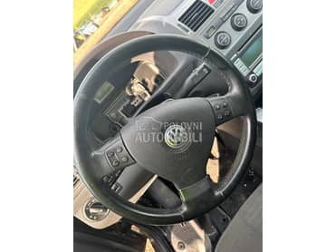 Volan sa komandama za Volkswagen Touran od 2004. do 2010. god.