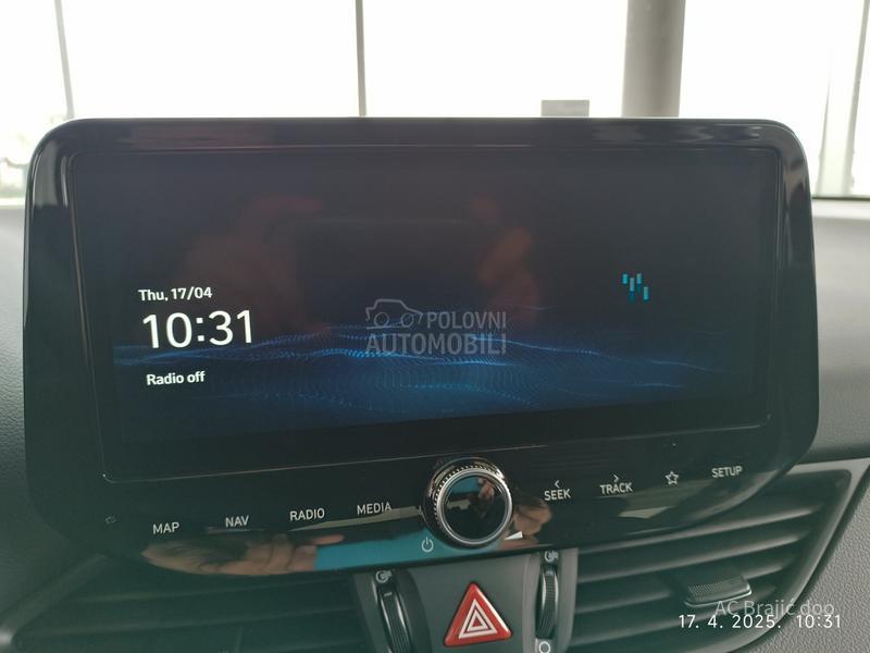 Hyundai i30 1,5 DPI PREMIUM