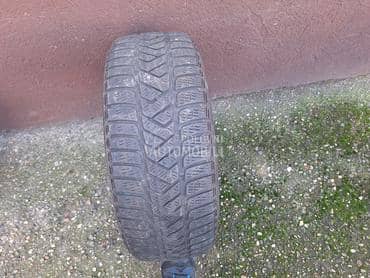 Pirelli 215/60 R16 Zimska