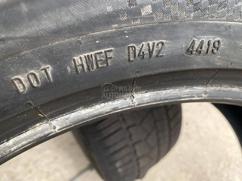 Continental 225/55 R19 Zimska