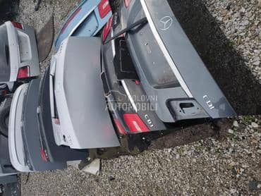 zadnja gepek vrata w207 za Mercedes Benz E Klasa od 2009. do 2015. god.