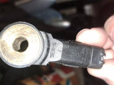 knock senzor 1.1 benzin za Peugeot 206
