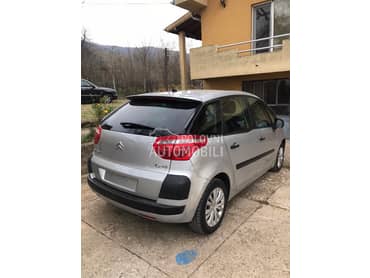 Stop svetla i stop lampe za Citroen C4 Picasso od 2007. do 2012. god.