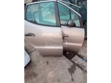 vrata kompletna za Mercedes Benz A 170 za 2002. god.