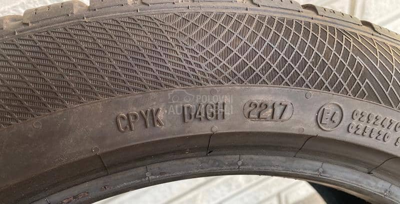 Continental 215/50 R18 Zimska