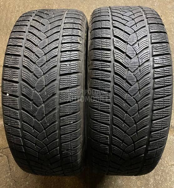 Dunlop 235/55 R17 Zimska