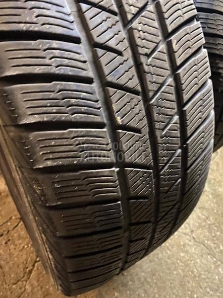 Goodyear 235/55 R17 Zimska