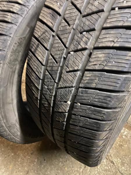 Goodyear 235/55 R17 Zimska