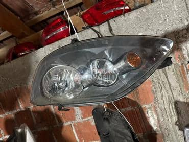 Far levi za Volkswagen Golf Plus od 2004. do 2008. god.