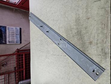 Nosac gumene lajsne branika za Lada Niva