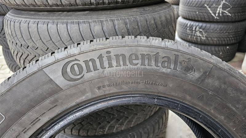 Continental 215/65 R17 Zimska