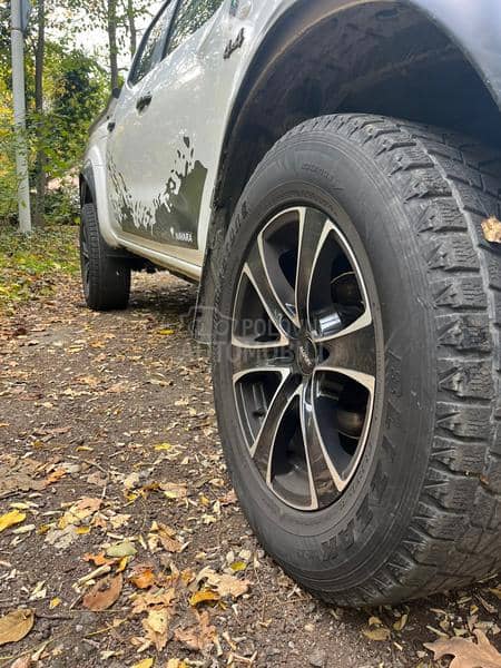 Nissan Navara teretno