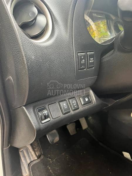 Nissan Navara teretno