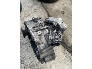 Menjac 6 brzina za 2.0 tdi za Volkswagen Golf 5