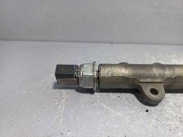 SENZOR PRITISKA GORIVA za Mercedes Benz C Klasa