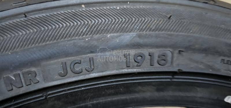 Bridgestone 285/35 R19 Letnja
