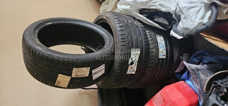Bridgestone 285/35 R19 Letnja
