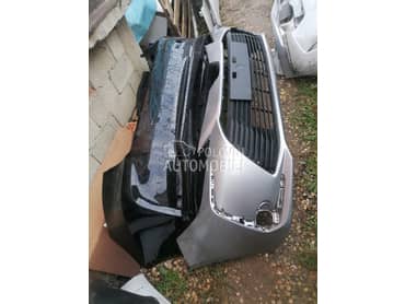 branik prednji zadnji za Toyota Corolla od 2018. do 2023. god.