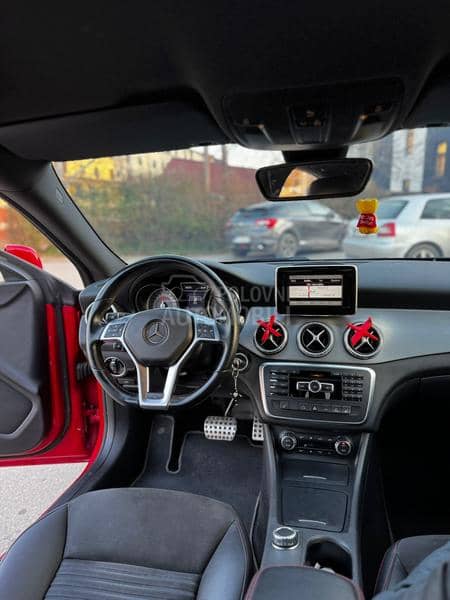 Mercedes Benz CLA 220 AMG reg god dana