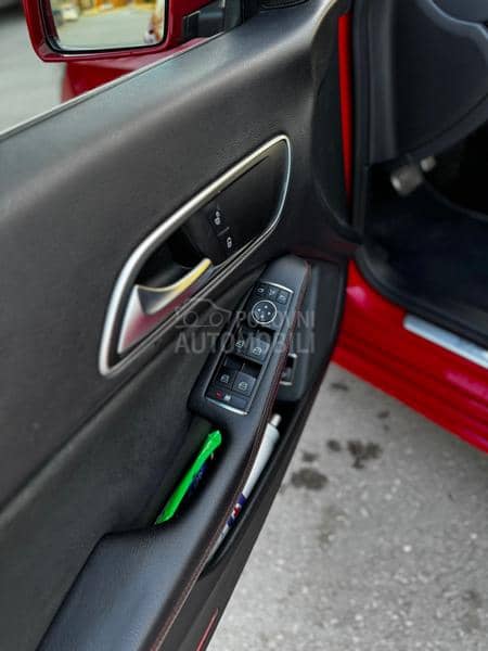 Mercedes Benz CLA 220 AMG reg god dana