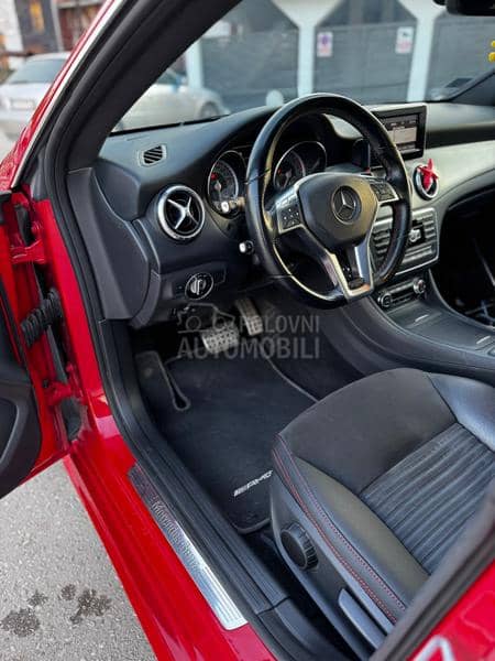 Mercedes Benz CLA 220 AMG reg god dana
