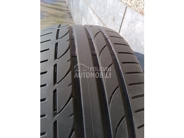 Bridgestone 235/40 R19 Letnja