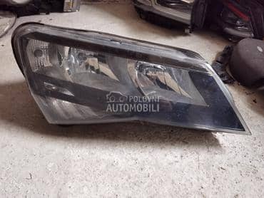desni far za Škoda Superb od 2015. do 2019. god.