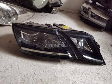 desni far xenon za Škoda Octavia