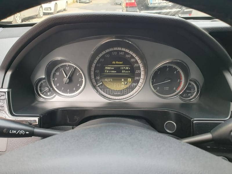 Mercedes Benz E 300 CDI AVANTGARDE