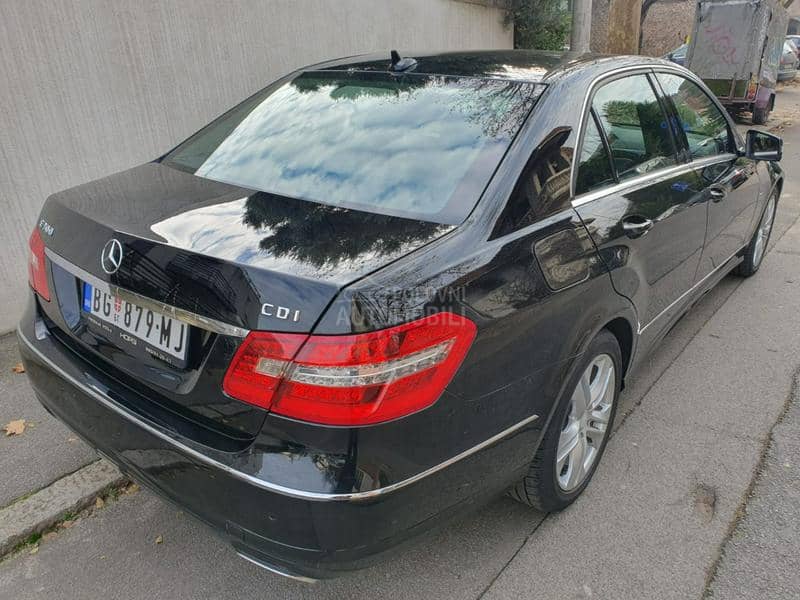 Mercedes Benz E 300 CDI AVANTGARDE