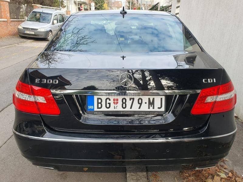 Mercedes Benz E 300 CDI AVANTGARDE