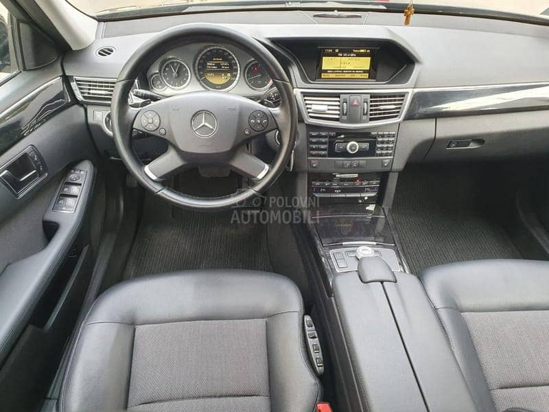 Mercedes Benz E 300 CDI AVANTGARDE