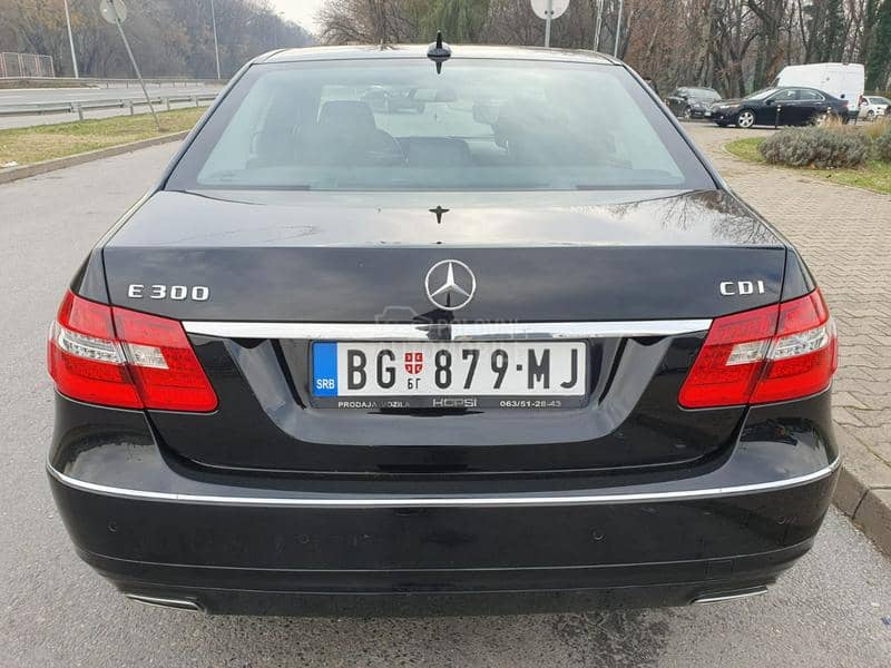 Mercedes Benz E 300 CDI AVANTGARDE