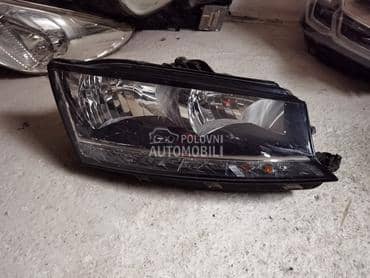 desni far za Škoda Fabia