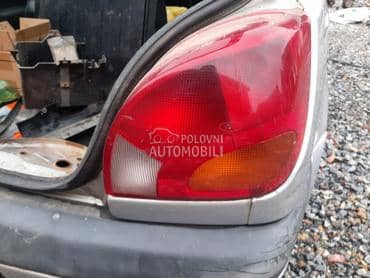 zadnja desna lampa-štop svetlo za Ford Fiesta od 1996. do 2002. god.