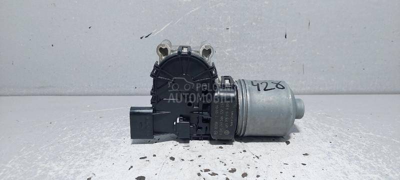 MOTORIC PREDNJEG BRISACA