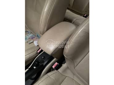 Kozni naslon za ruku za Citroen C4