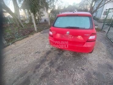 Škoda Fabia -  kompletan auto u delovima