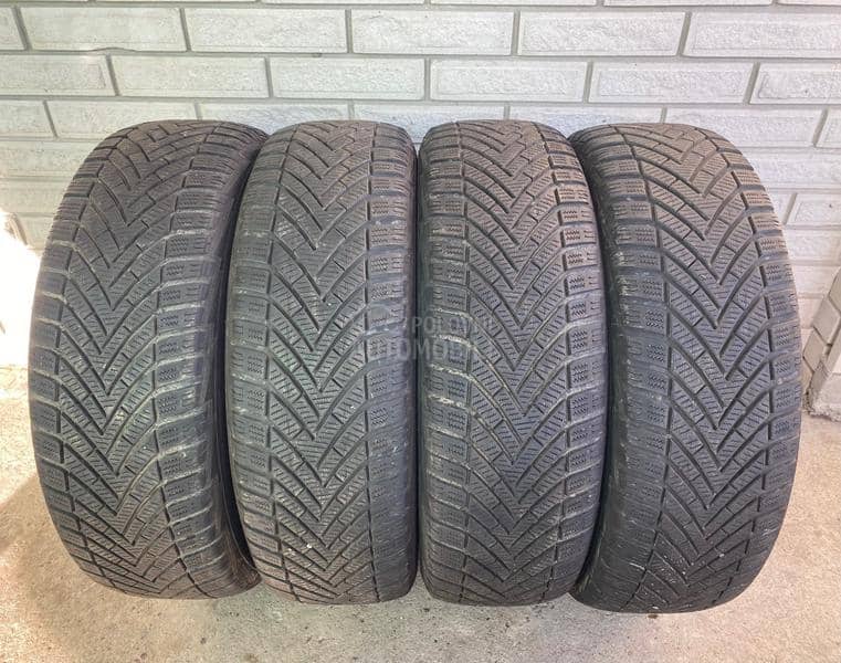 Vredestein 215/65 R16 Zimska