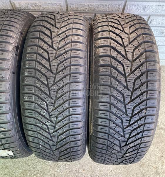 Yokohama 215/60 R16 Zimska