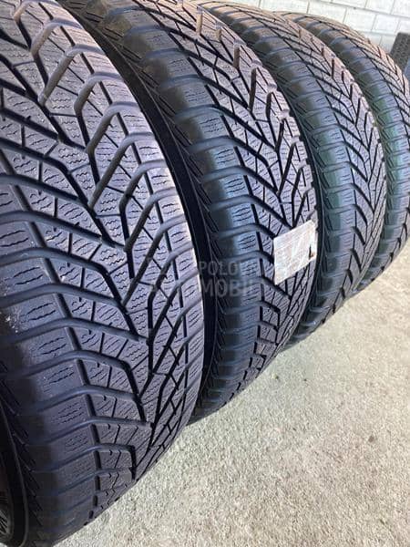 Yokohama 215/60 R16 Zimska