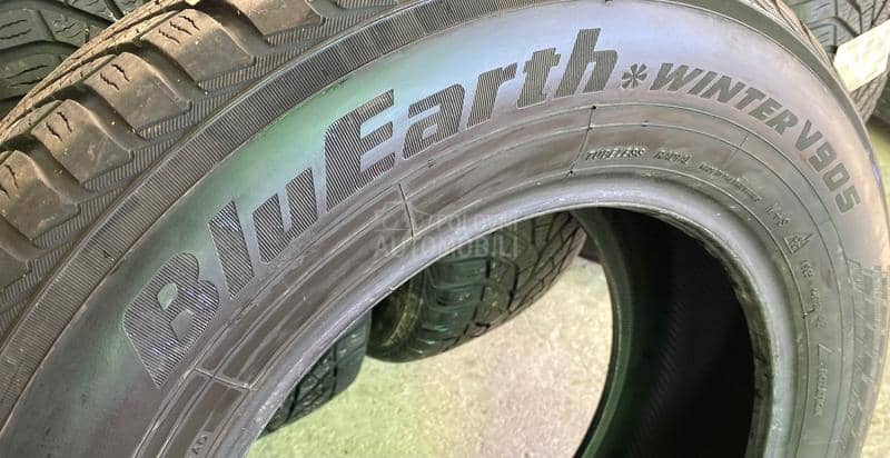 Yokohama 215/60 R16 Zimska