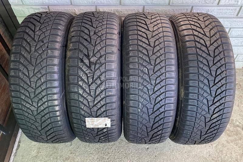 Yokohama 215/60 R16 Zimska