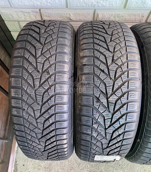 Yokohama 215/60 R16 Zimska