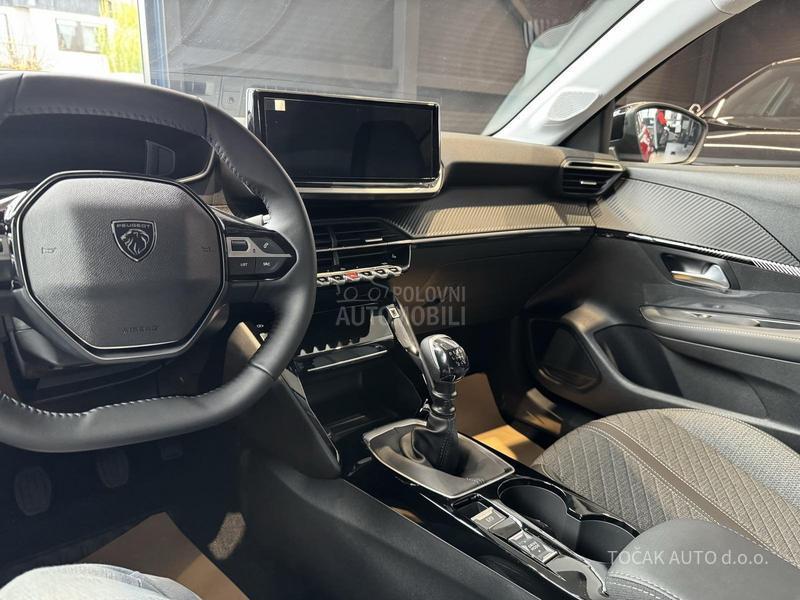 Peugeot 208 Allure 1.2E 100