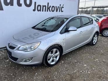 Opel Astra J 