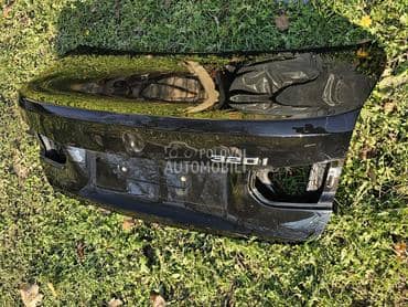 gepek vrata f30 za BMW Serija 3