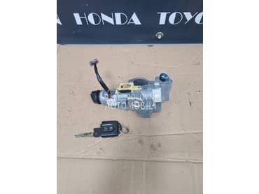 kontakt brava za Nissan X-Trail od 2007. do 2013. god.