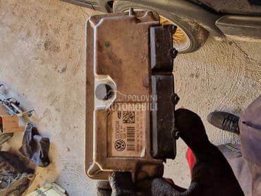 Kompijuter 1.4 Benzin za Volkswagen Golf 5 od 2004. do 2008. god.