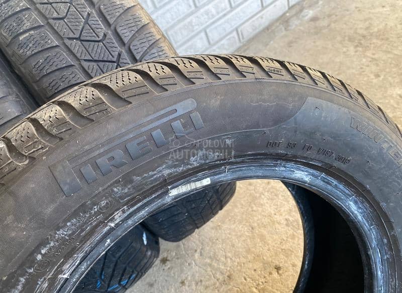 Pirelli 205/60 R16 Zimska